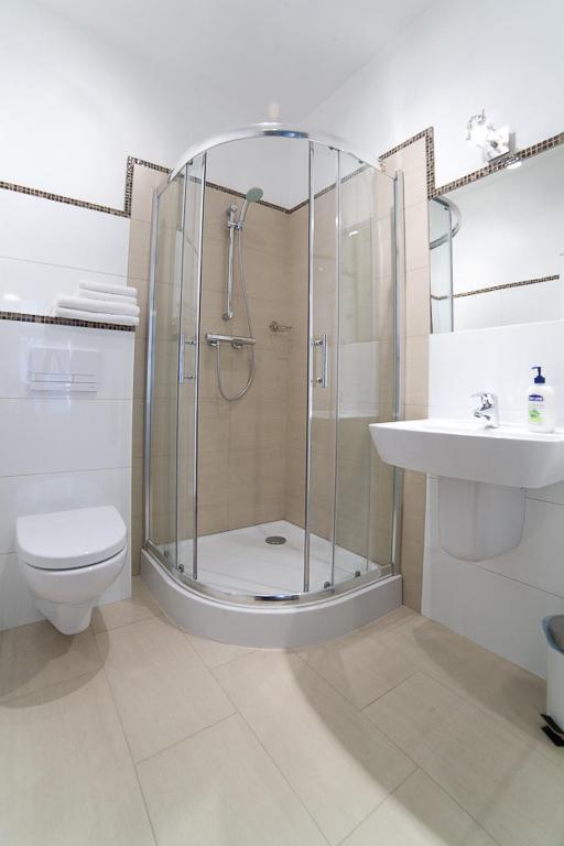 פוזנן Avalis Apartamenty מראה חיצוני תמונה